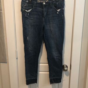 Seven7 Distressed Skinny Easy Ankle Length Jeans